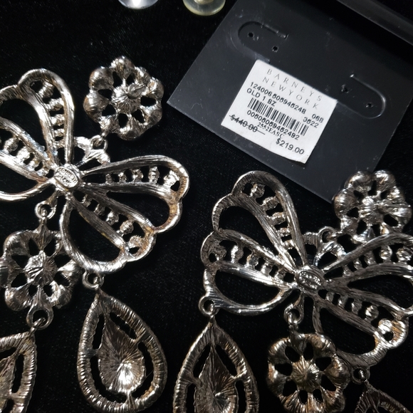 Kenneth Jay Lane - Picture 4 of 11